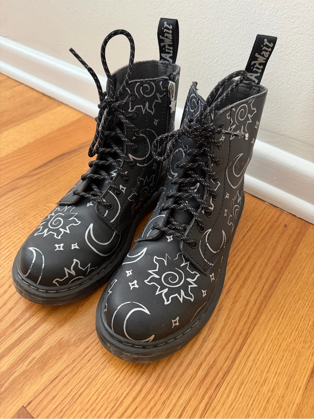 Dr. Martens 1460 Junior Sun and Moon Reclaimed Leather Boots US4